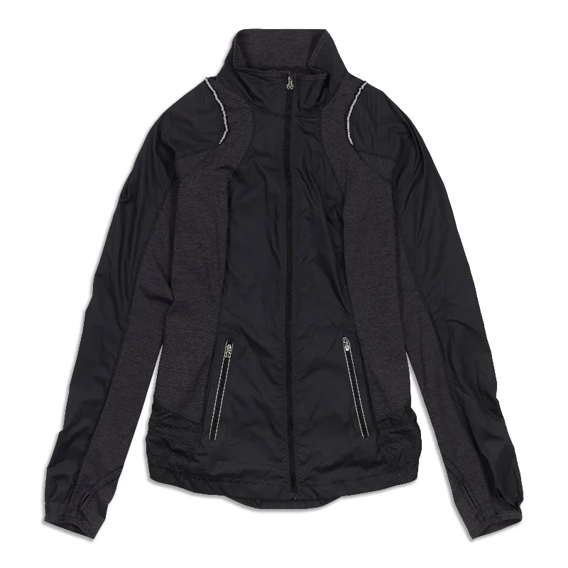 Relaxed Fit Jacket-Run Featherweight Hybrid Jacket - Resale