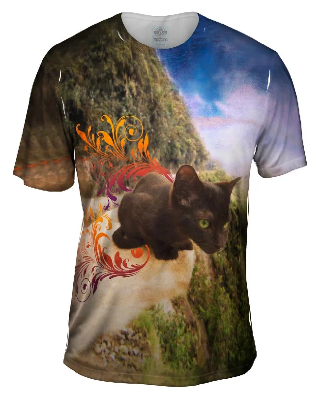 Urban Casual T-shirt-Cliff Kitten