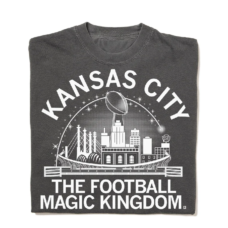 Travel T-shirt-Kansas City: Football Magic Kingdom Heavyweight